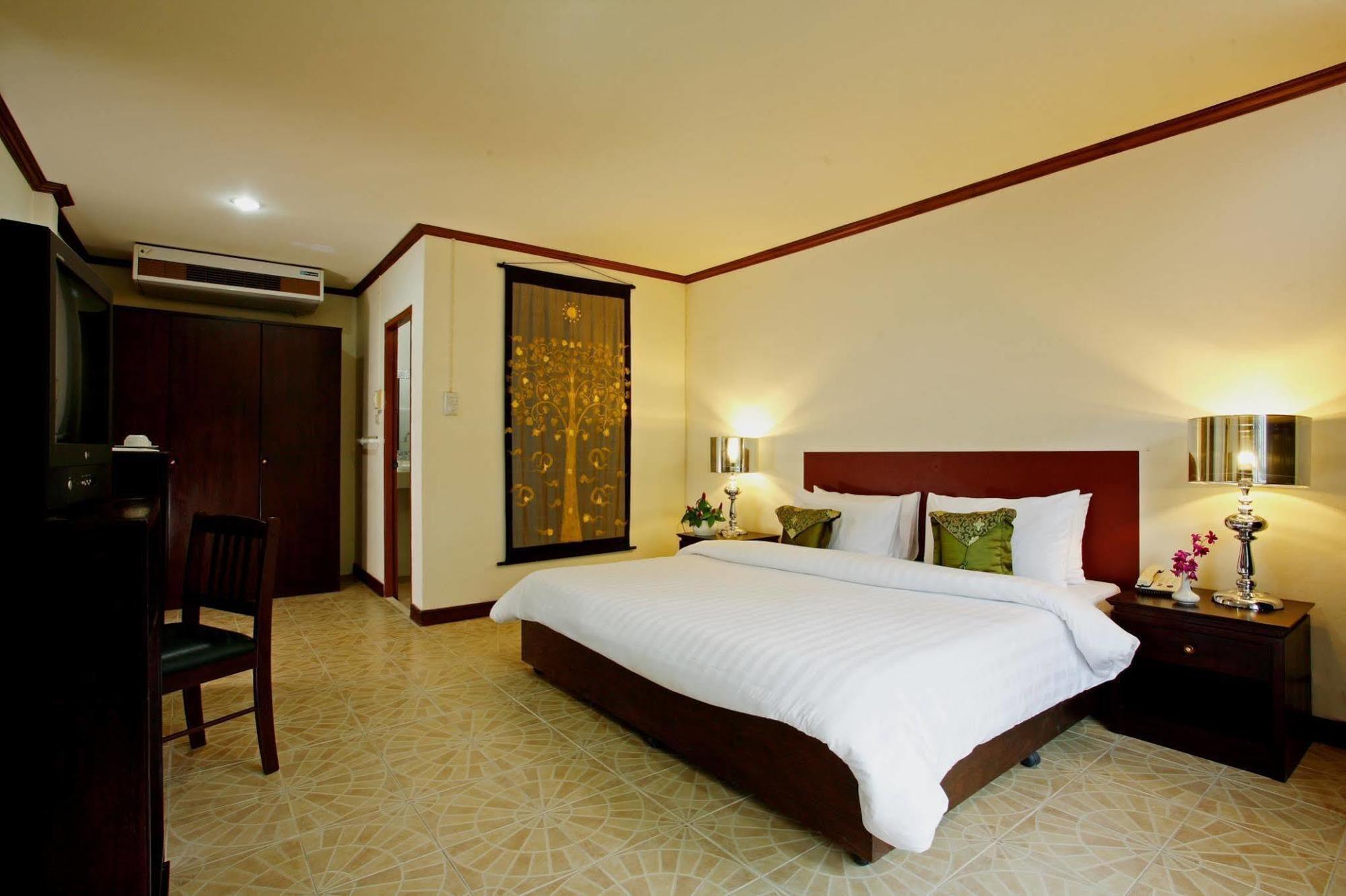 Bamboo Beach Hotel & Spa Patong Zewnętrze zdjęcie
