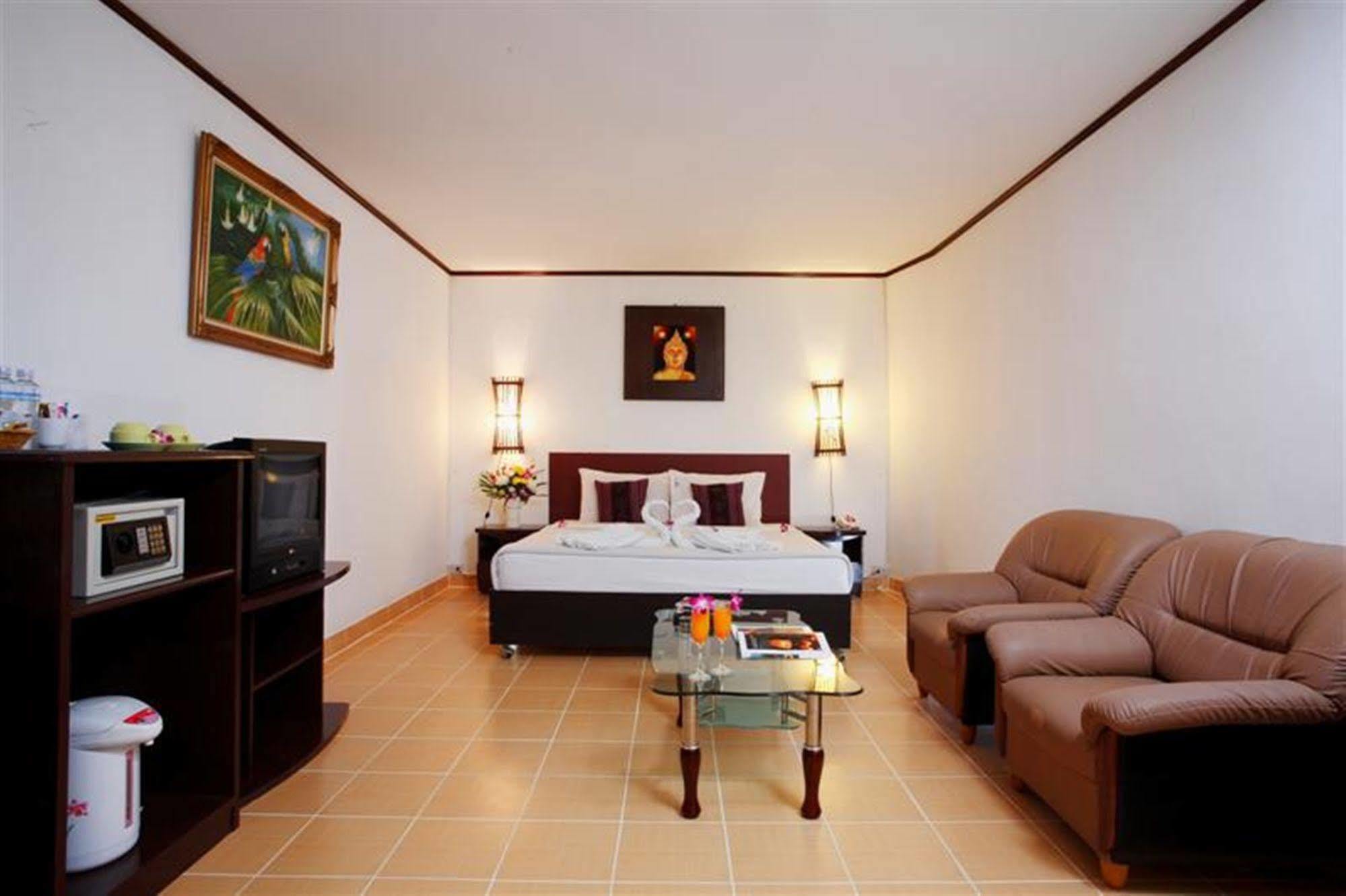 Bamboo Beach Hotel & Spa Patong Zewnętrze zdjęcie